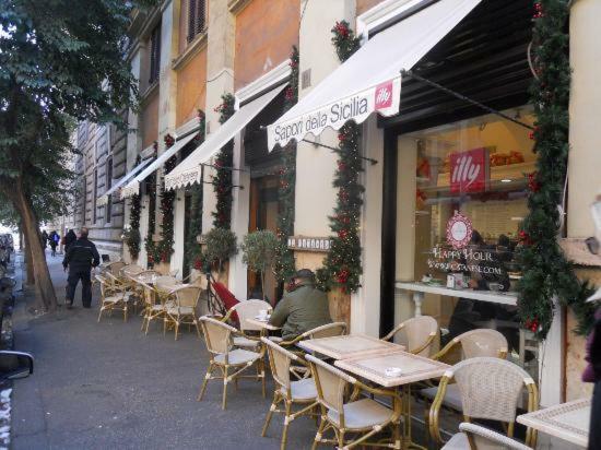 Spazio Cavour Guesthouse Rome Exterior photo